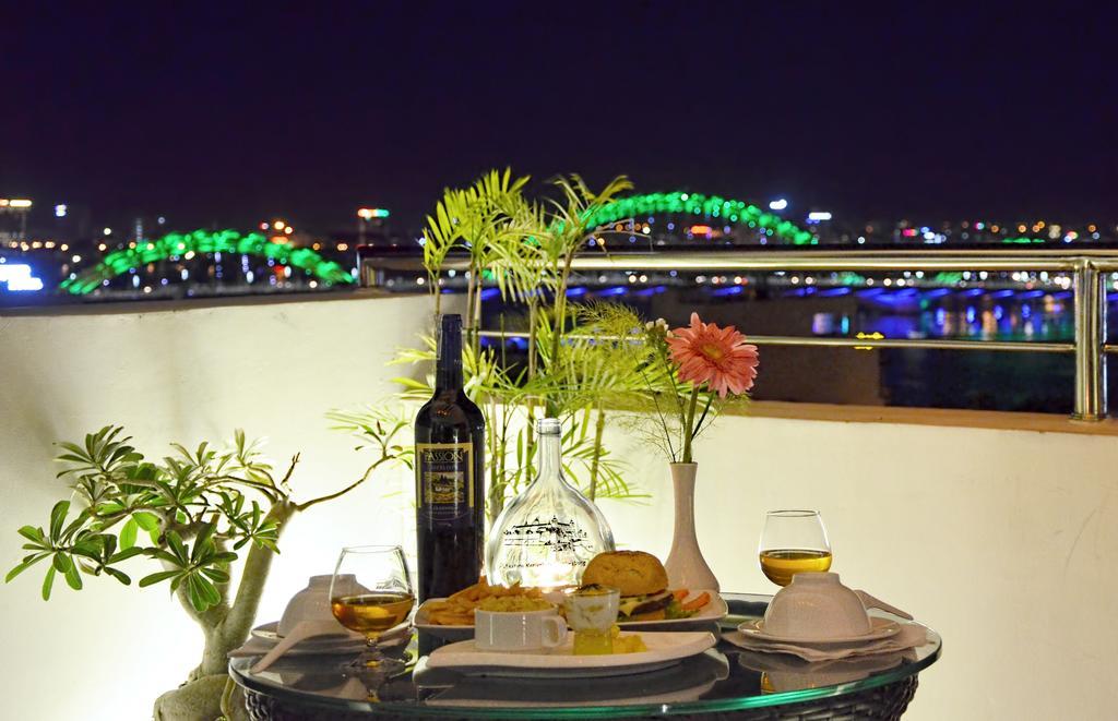 D&C Hotel Da Nang Exteriör bild