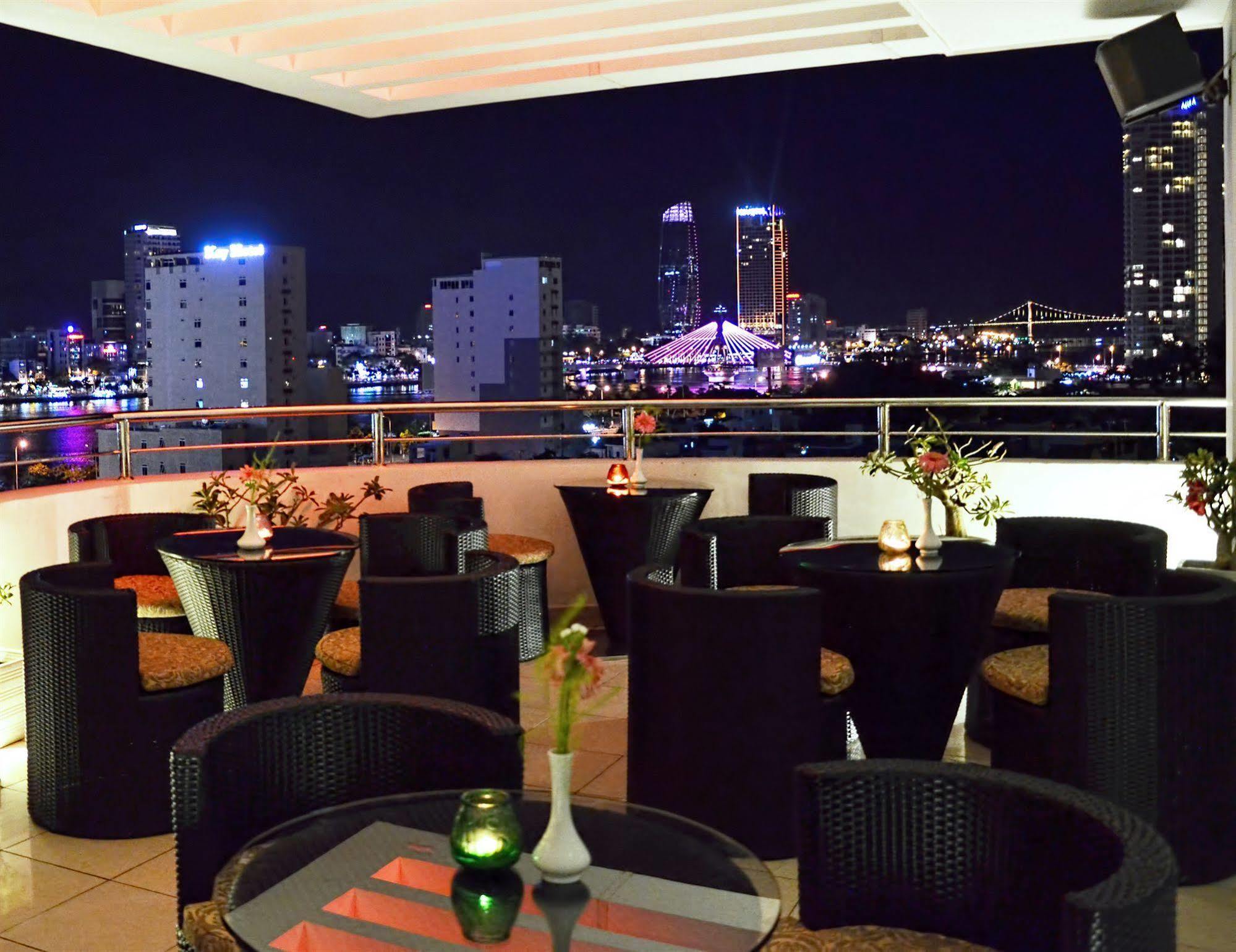 D&C Hotel Da Nang Exteriör bild